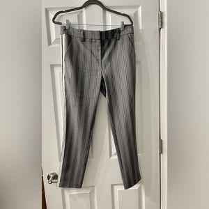 NY&CO Gabrielle Striped Pant size 10